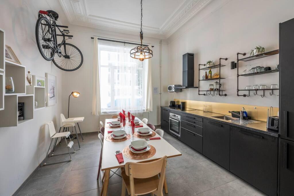 Superb 3 Bedroom & 3 Bathroom Duplex In Brussels City Centre Exteriér fotografie